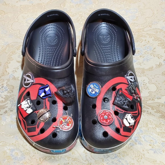 mens marvel crocs